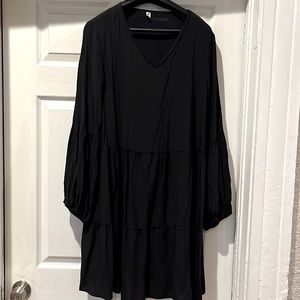 Flowy black dress size 2XL
